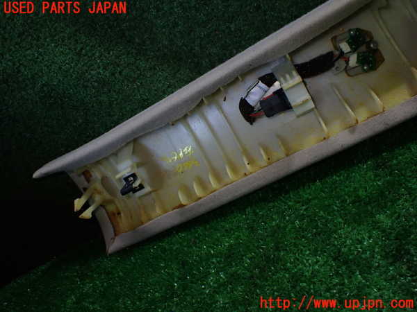 1UPJ-36607660]ジャガー・XKシリーズ(J413A)左フロントピラートリム 中古_m0004.jpg