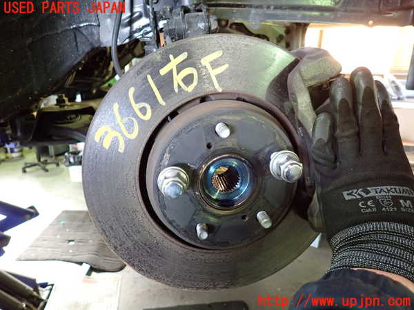 1UPJ-36614290]アルファード(AGH30W)右フロントナックルハブ 中古_m0001.jpg