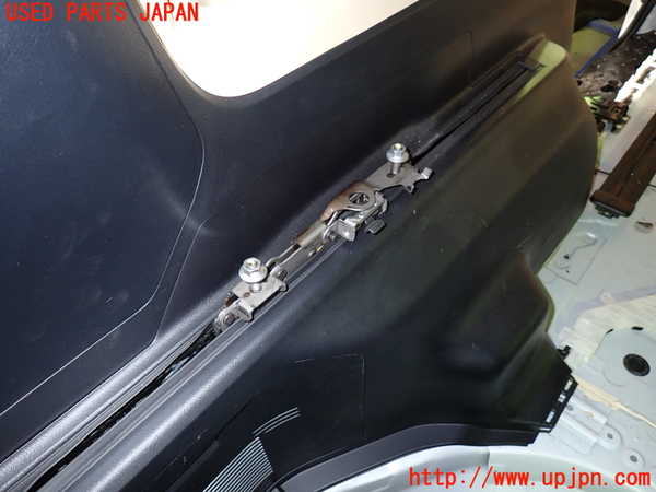 1UPJ-36617499]アルファード(AGH30W)シートレール4 (3列目左) 中古_m0002.jpg