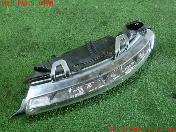 1UPJ-36621180]ベンツ CLS350 C218(218359)右フォグ 中古_m0002.jpg