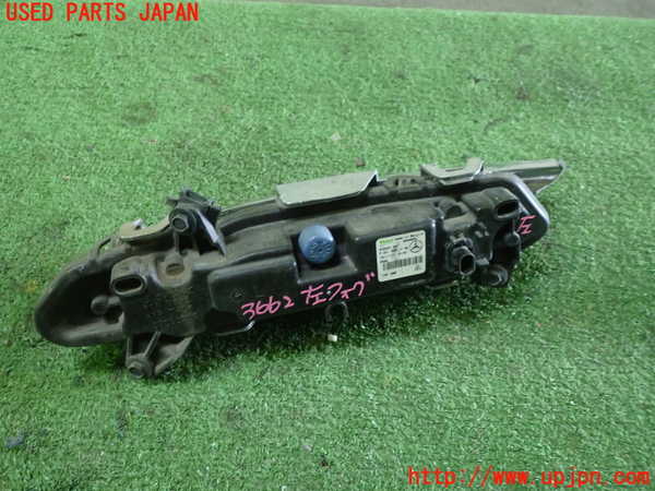 1UPJ-36621182]ベンツ CLS350 C218(218359)左フォグ 中古_m0004.jpg