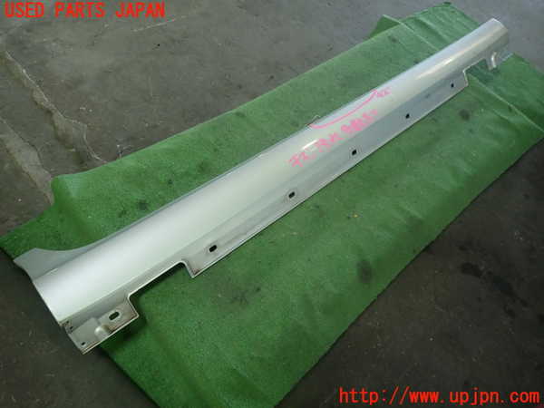 1UPJ-36621390]ベンツ CLS350 C218(218359)右サイドステップ 中古_m0001.jpg