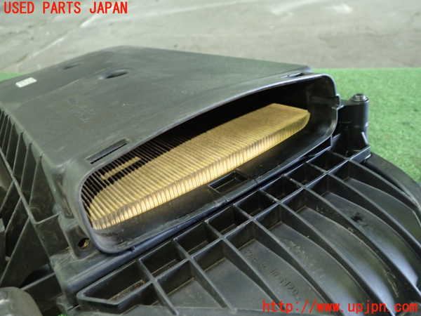 1UPJ-36622560]ベンツ CLS350 C218(218359)エアクリーナーボックス 中古_m0005.jpg