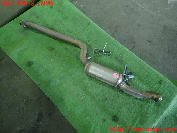 1UPJ-36622662]ベンツ CLS350 C218(218359)触媒2(左側) 中古_m0002.jpg