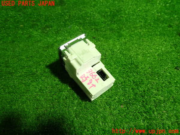 1UPJ-36627850]ベンツ CLS350 C218(218359)時計 中古_m0003.jpg
