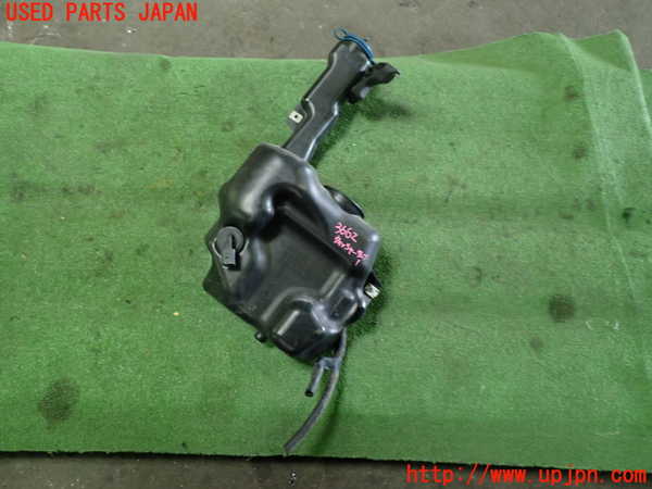 1UPJ-36626791]ベンツ CLS350 C218(218359)ウォッシャータンク1 中古_m0001.jpg