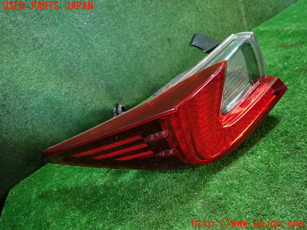 1UPJ-36641536]レクサス・RC F(USC10)左テールランプ 中古_m0001.jpg