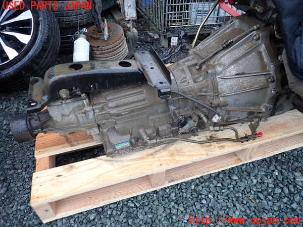 1UPJ-36663010]ハイエースワゴン100系(KZH100G)ミッション AT 1KZ-TE 中古_m0002.jpg