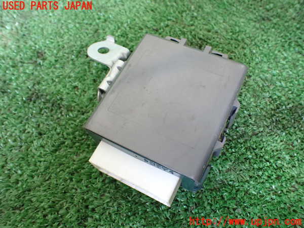 1UPJ-36666146]ハイエースワゴン100系(KZH100G)コンピューター1(ドアコントロール) 中古 85980-26090_m0002.jpg