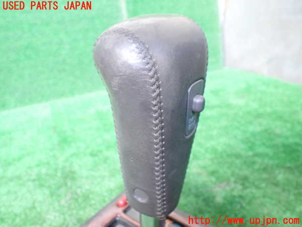 1UPJ-36667555]ハイエースワゴン100系(KZH100G)ATシフトレバー 中古_m0004.jpg
