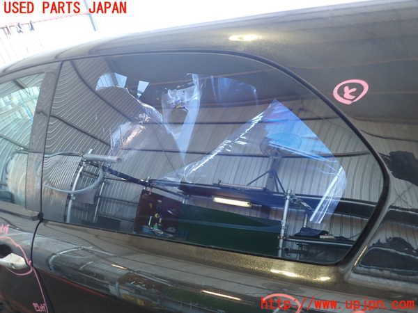 2UPJ-36671382]アルファロメオ・147 GTA(937AXL)左クォーターガラス (43R-001583) 中古_m0001.jpg