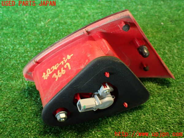 2UPJ-36671550]アルファロメオ・147 GTA(937AXL)右リアフィニッシャー 中古_m0002.jpg