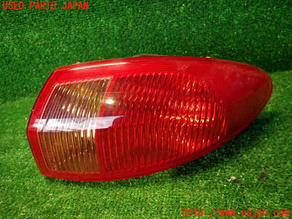 2UPJ-36671530]アルファロメオ・147 GTA(937AXL)右テールランプ 中古_m0001.jpg