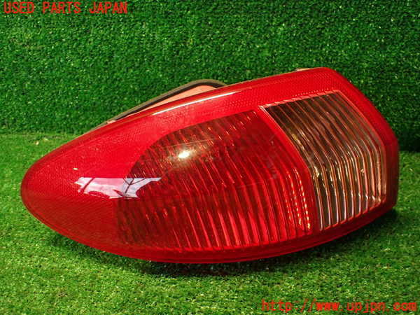 2UPJ-36671536]アルファロメオ・147 GTA(937AXL)左テールランプ 中古_m0001.jpg