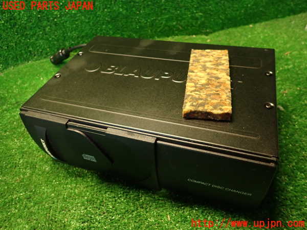 2UPJ-36676505]アルファロメオ・147 GTA(937AXL)CDチェンジャー 中古_m0001.jpg