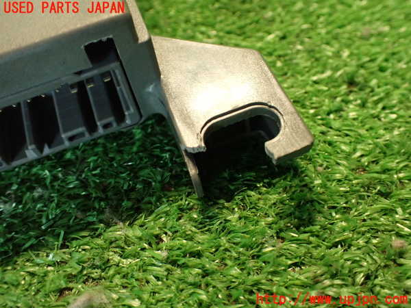 2UPJ-36676240]アルファロメオ・147 GTA(937AXL)右パワーウィンドウスイッチ 中古_m0004.jpg