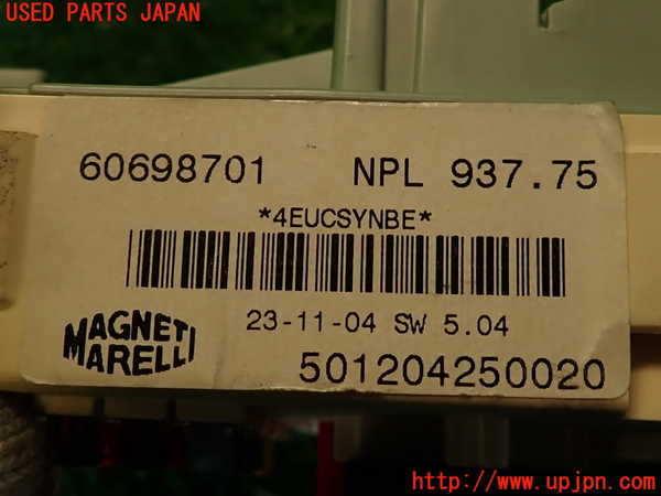 2UPJ-36676741]アルファロメオ・147 GTA(937AXL)ヒューズボックス1 中古_m0004.jpg
