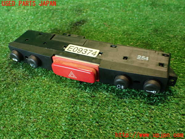 2UPJ-36676290]アルファロメオ・147 GTA(937AXL)ハザードスイッチ 中古_m0001.jpg
