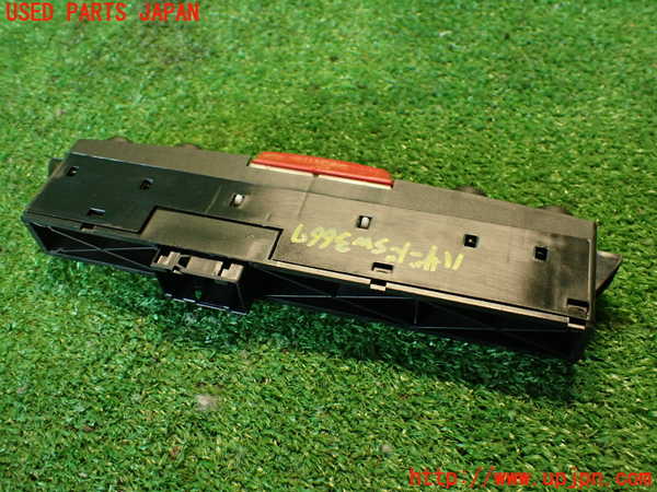 2UPJ-36676290]アルファロメオ・147 GTA(937AXL)ハザードスイッチ 中古_m0004.jpg