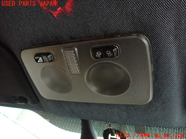 2UPJ-36676411]アルファロメオ・147 GTA(937AXL)ルームランプ1 (真中 1列目) 中古_m0001.jpg