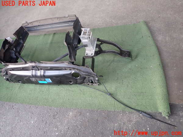 2UPJ-36681041]BMW 525i(NU25)(E20)コアサポート 中古_m0002.jpg