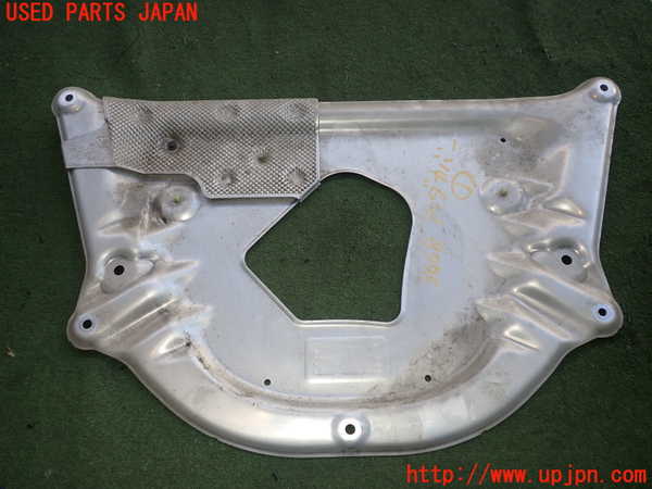 2UPJ-36681721]BMW 525i(NU25)(E60)アンダーカバー1 中古_m0003.jpg