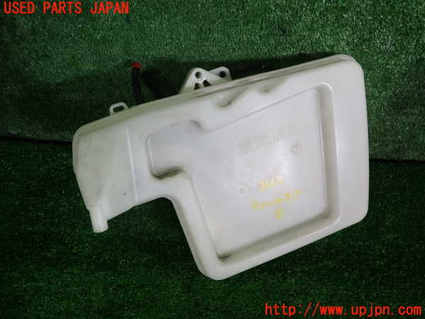 2UPJ-36686791]BMW 525i(NU25)(E60)ウォッシャータンク1 中古_m0001.jpg