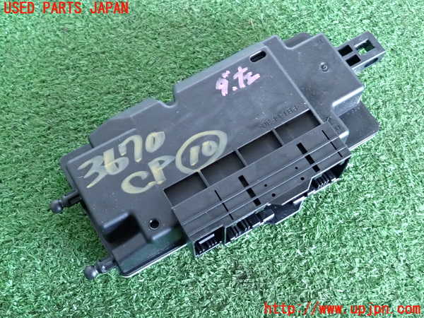 2UPJ-36706155]BMW 523d ツーリング F11(MX20)コンピューター10 中古 928018501_m0002.jpg