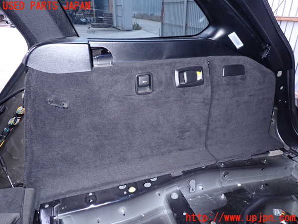 2UPJ-36707675]BMW 523d ツーリング F11(MX20)右リアピラートリム 中古_m0004.jpg