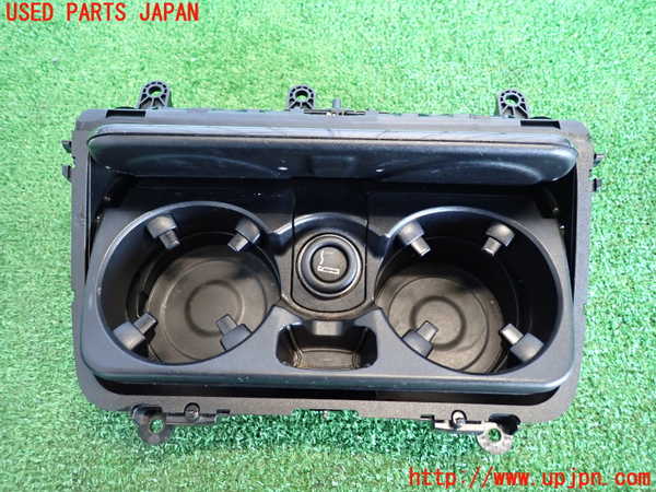 2UPJ-36707810]BMW 523d ツーリング F11(MX20)ドリンクホルダー 中古_m0002.jpg