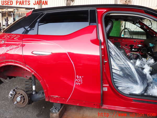 2UPJ-36721290]DSオートモビルズ・DS 3(DS3 クロスバック)(D34HN05)右後ドア 中古 AGC 43R-008600_m0001.jpg