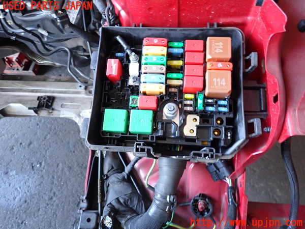 2UPJ-36726741]DSオートモビルズ・DS 3(DS3 クロスバック)(D34HN05)ヒューズボックス1(EGルーム内運転席側) 中古_m0002.jpg