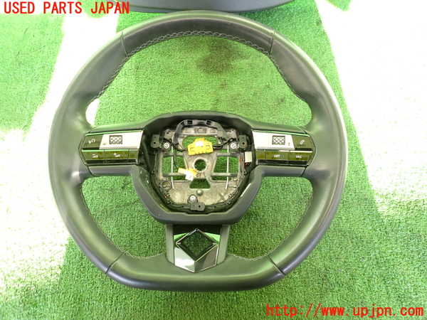 2UPJ-36727855]DSオートモビルズ・DS 3(DS3 クロスバック)(D34HN05)ステアリングホイール 中古_m0001.jpg