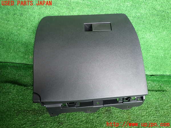 2UPJ-36727516]DSオートモビルズ・DS 3(DS3 クロスバック)(D34HN05)グローブボックス1 中古_m0001.jpg