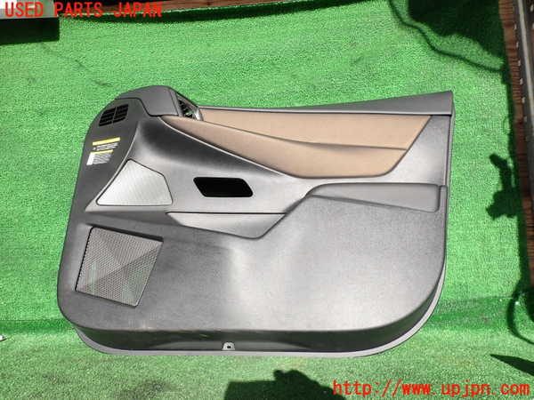 2UPJ-36721234]DSオートモビルズ・DS 3(DS3 クロスバック)(D34HN05)右前ドア内張り 中古_m0001.jpg