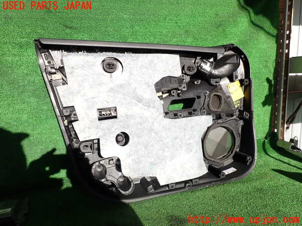 2UPJ-36721234]DSオートモビルズ・DS 3(DS3 クロスバック)(D34HN05)右前ドア内張り 中古_m0002.jpg