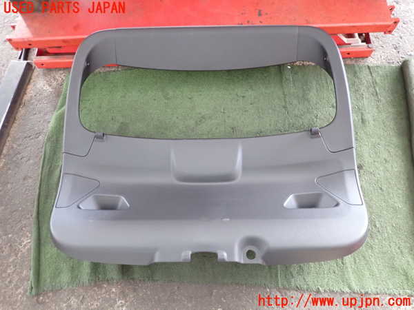 2UPJ-36721578]DSオートモビルズ・DS 3(DS3 クロスバック)(D34HN05)バックドア内張り 中古_m0001.jpg