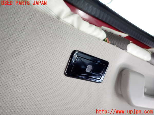 2UPJ-36726413]DSオートモビルズ・DS 3(DS3 クロスバック)(D34HN05)ルームランプ3(2列目左) 中古_m0001.jpg