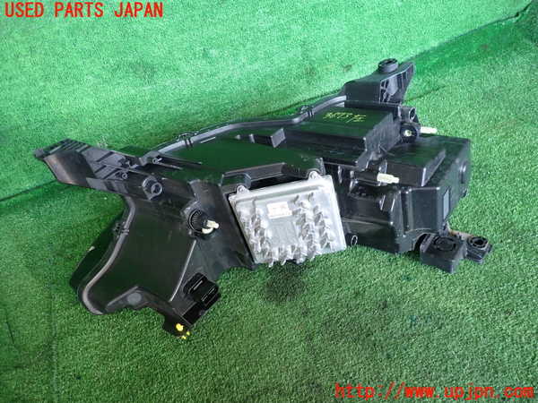 2UPJ-36731132]DSオートモビルズ・DS 3(DS3 クロスバック)(D34HN05)左ヘッドライト LED 中古_m0002.jpg