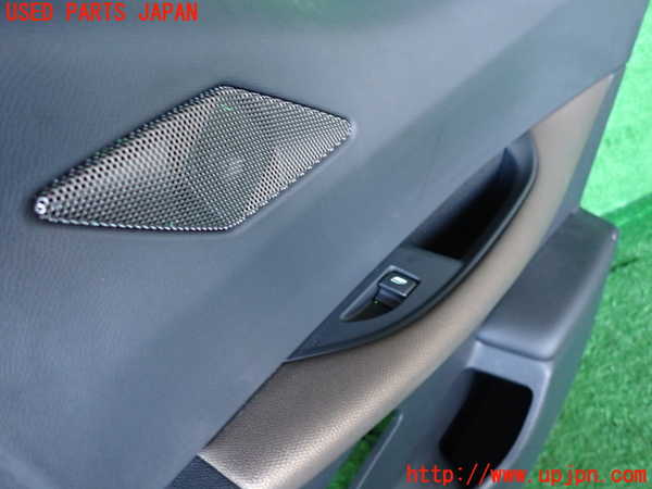 2UPJ-36731294]DSオートモビルズ・DS 3(DS3 クロスバック)(D34HN05)右後ドア内張り 中古_m0002.jpg