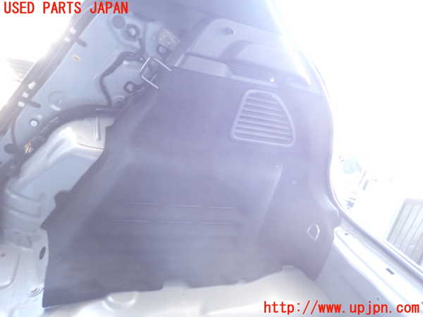 2UPJ-36737675]DSオートモビルズ・DS 3(DS3 クロスバック)(D34HN05)右リアピラートリム 中古_m0003.jpg