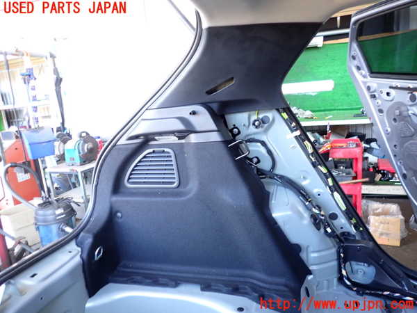 2UPJ-36737680]DSオートモビルズ・DS 3(DS3 クロスバック)(D34HN05)左リアピラートリム 中古_m0001.jpg