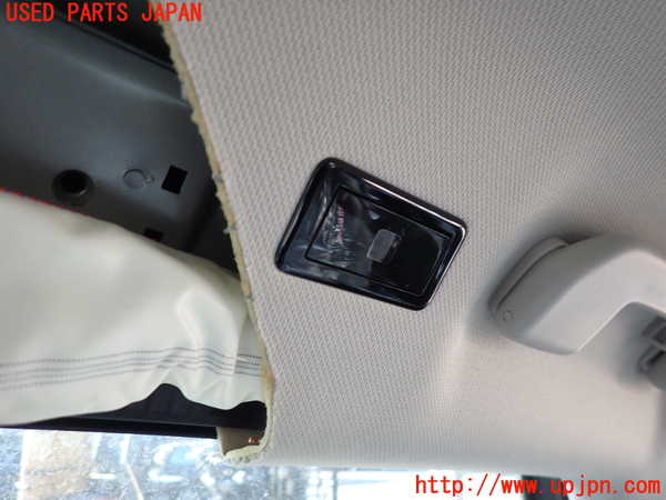 2UPJ-36736412]DSオートモビルズ・DS 3(DS3 クロスバック)(D34HN05)ルームランプ2 (右 2列目) 中古_m0001.jpg