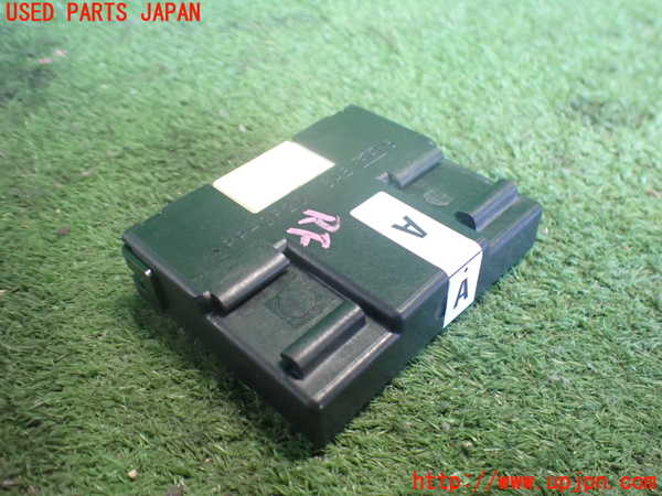 5UPJ-36746148]インプレッサ WRX-STi(GVF)コンピューター3 中古 88255AG000_m0002.jpg