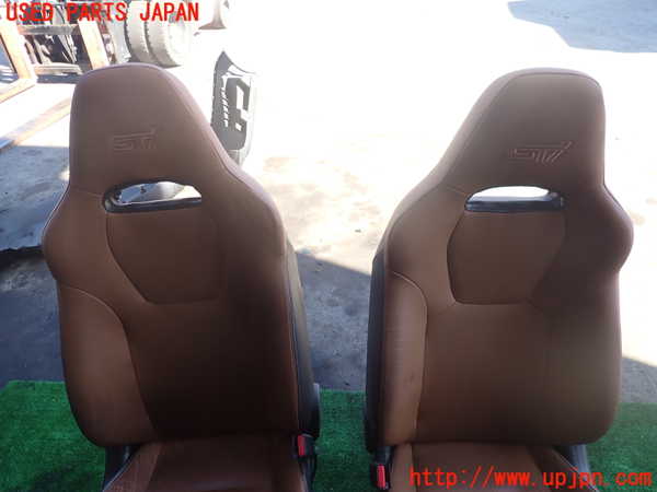 2UPJ-36747011]インプレッサ WRX-STi(GVF)フロントシートセット(運転席 助手席) 中古_m0002.jpg