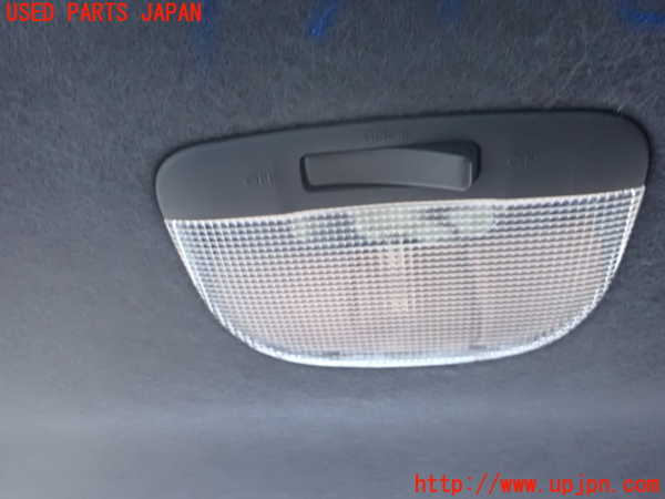 2UPJ-36746412]インプレッサ WRX-STi(GVF)ルームランプ2(2列目真中) 中古_m0001.jpg