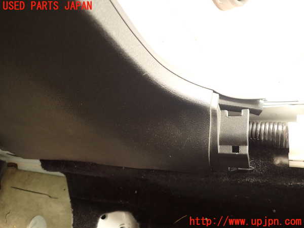 2UPJ-36757665]レクサス・IS F(USE20)右センターピラートリム 中古_m0004.jpg