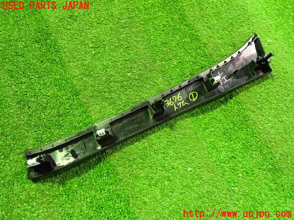 5UPJ-36767691]エクストレイル ハイブリッド(HNT32)内装トリム類1 中古_m0002.jpg