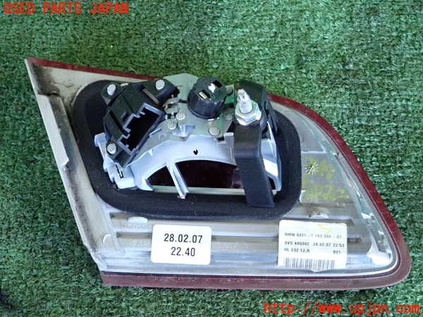 2UPJ-36781550]BMW 320i クーペ(WA20)(E92)右リアフィニッシャー 中古_m0002.jpg