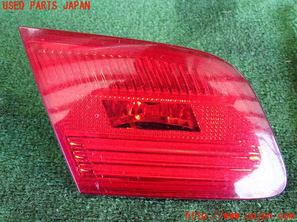 2UPJ-36781552]BMW 320i クーペ(WA20)(E92)左リアフィニッシャー 中古_m0001.jpg